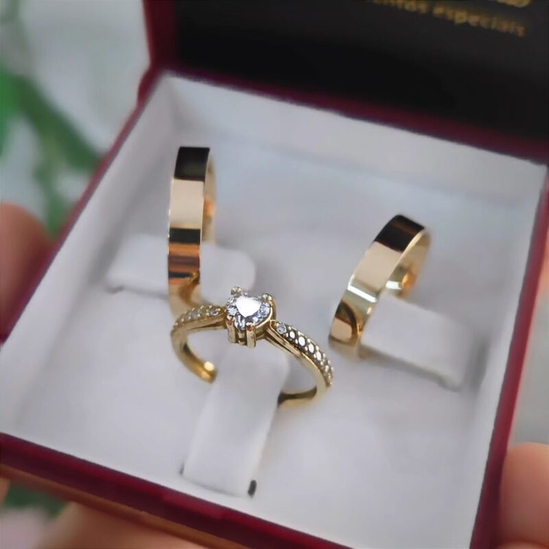 Alianças Retas 4mm + Anel Cherry (Escolha a Cor da Pedra)