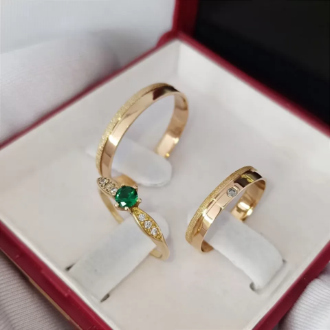 Par Alianças 6mm Mod. R1 com pedra diamantado + Anel Rainha