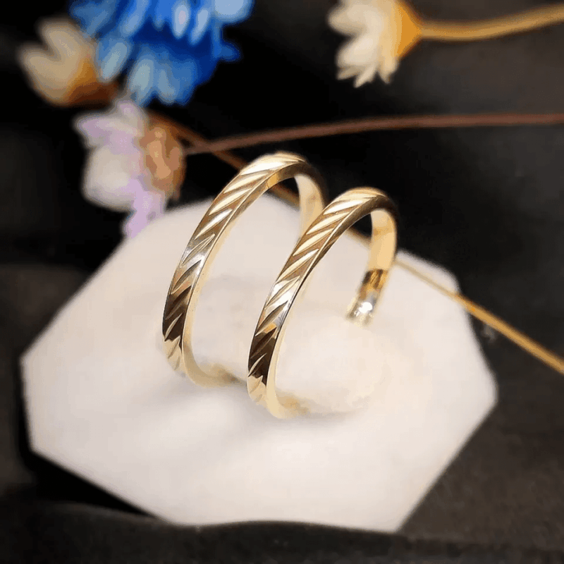 Par Alianças de Moedas Antigas Trabalhadas 2mm Mod. Encanto