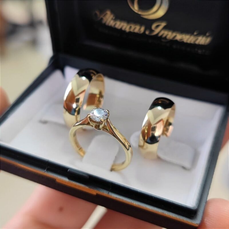 Par de Alianças 6mm Abauladas + Anel Condessa