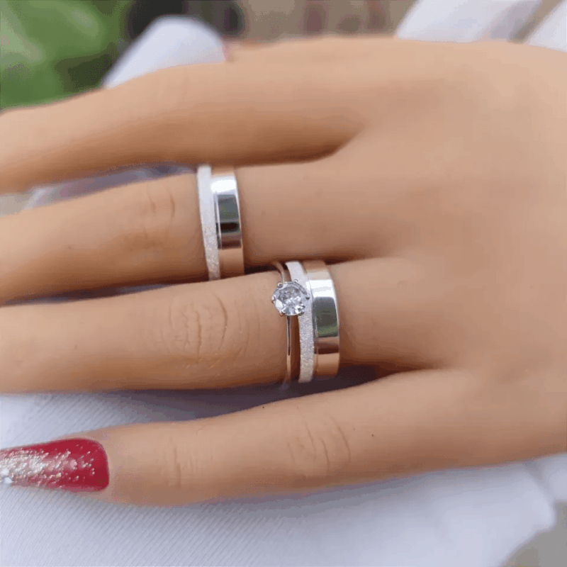 Par de alianças 6mm R1 em Prata Diamantada + Anel Princesa