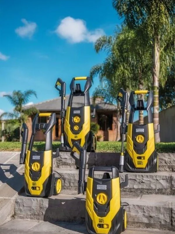 5% OFF no PIX Lavadora de Alta Pressão 1800 W Tramontina Master para Uso Moderado com Mangueira Alta Pressão 5 m Jato Regulável 1900 psi 220 V